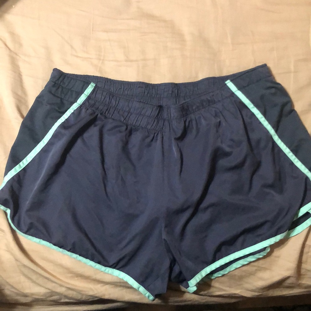 Gap Fit Track Shorts size L